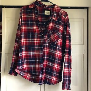 Soft and warm flannel long sleeve shirt